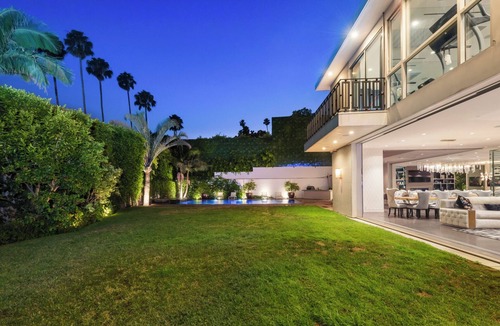 Beverly Hills Villa | West Hollywood Paradise on Sunset