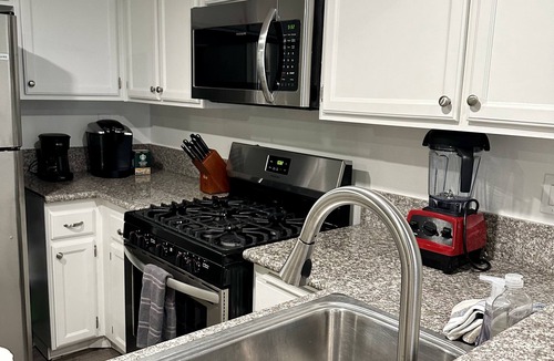 Beverly Hills Apartment | Westwood 2 bedroom near UCLA