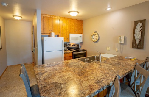 Sturgeon Bay Condo | Westwood Shores Waterfront Resort