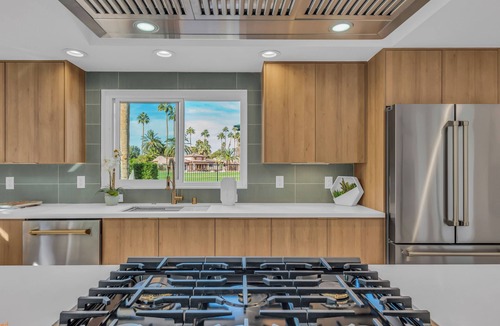 Palm Springs House | Wexler on Lakeside 4BR 3BA Mid-Century Modern w/pool on the Golf Course