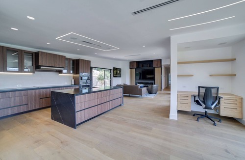 Woodland Hills House | WFH-Friendly Retreat w/Views: 4 Mi to Calabasas