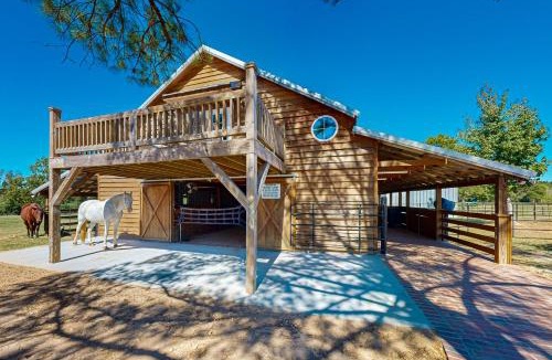 Tylertown House | Windmill Trails Dairy Cottage + Barn Loft