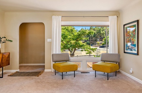Paso Robles House | Winemakers Home Mid-Century ModernPool⛱Walk to Downtown Paso!