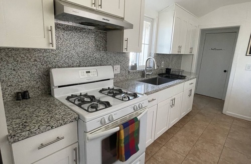 Mira Loma House | Wineville Manor 3 bedroom house