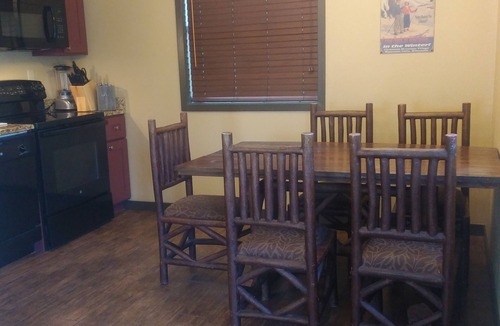 Wisconsin Dells Cottage | Wisconsin Dells Resort Cottage Free Kayaks, Mini Golf, Pools, No Resort Fee