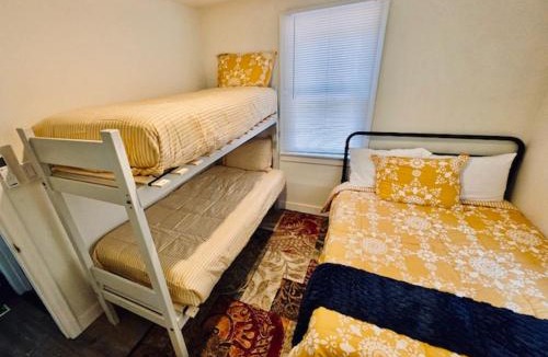 Wishon House | Wishon Cabin - Boat Slip - BBQ, Sleeps 14, Dogs Ok