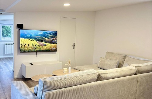 Villiers-le-Bel Apartment | Wonderful 1-bedroom apartment in Villiers-le-Bel perfect for your stay