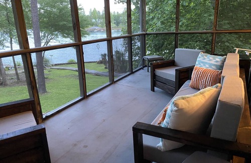 Double Springs House | Year Round Waterfront Lakehouse - Whitt's End