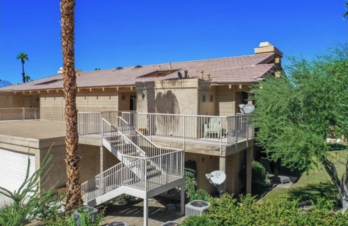 Indian Wells Condo | 🌵 Your Desert Getaway: near Tennis, Golf & Indian Wells! Pets OK! 🌴