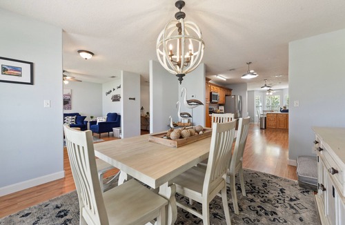 Long Beach House | Your home away from home for beach days in beautiful Long Beach, MS!
