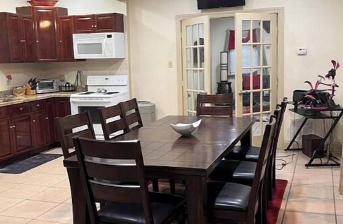 Saint Roch House | “Your Ideal Place, Your Home away from Home.”
