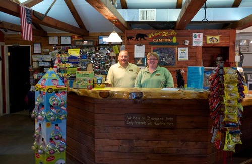 Lyndon Station Hotel | Yukon Trails Campground