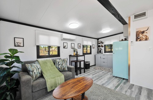 Williamson House | Zebra Ranch - 2-BR Tiny Home Amazing Experience, Prescott -Mtn View Trails Brbq Pck Bal