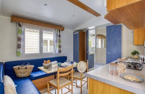 Nesles-la-Vallee House | ZEcamping 4* pet friendly avec piscine chauffée et pataugeoire