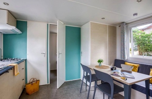 Nesles-la-Vallee House | ZEcamping 4* piscine chauffée animaux acceptés mobil-home BBQ 27m2