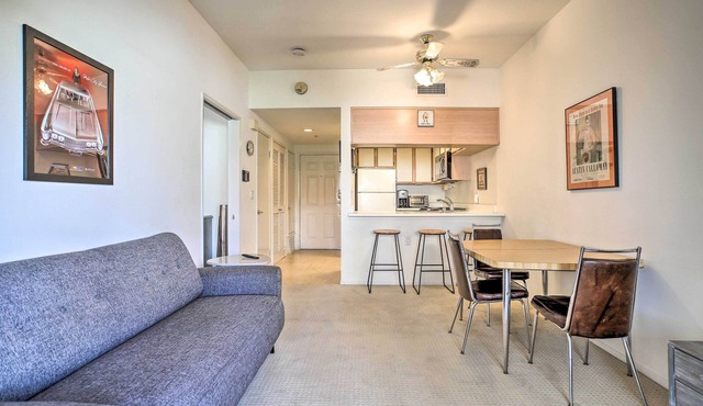 1 Mi to Dtwn Cathedral City: Condo w/Balcony