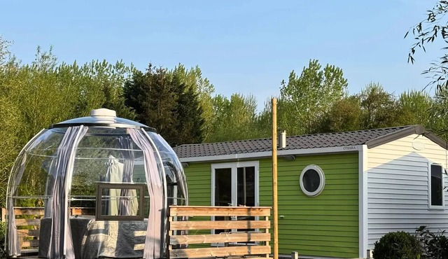 15-Grand Marais Bungalow, 32 m² (2 bedrooms - sleeps 2–6) + Jacuzzi + Beds made + Towels + Beverage kit + T 2 to 6 people - 2 people