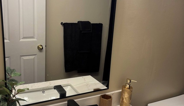 2-bedroom corporate apartment in delightful Shakopee with AC comfort