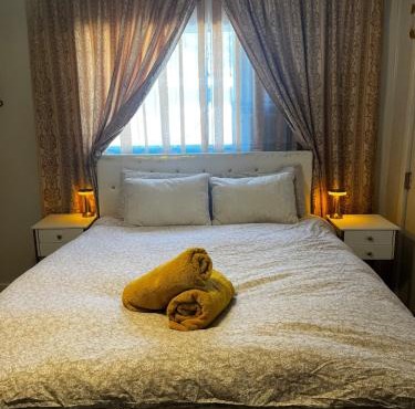 2 Bedroom Suite With Kitchenette & EV charger