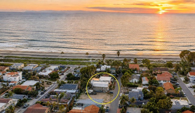 25% Off Aug 16-21 Great For Families Walk 2 Beach