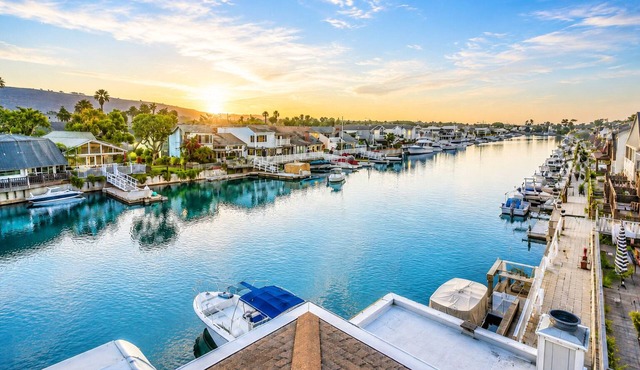 25% Off Sept! Waterfront, Great 4 Families, W/Dock