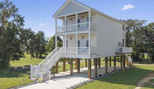 3 BR house - Close to Casinos, the Beach, Shopping, and more!