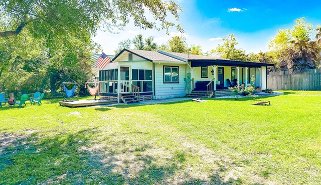3Br 2Ba Cottage w/Golf Cart