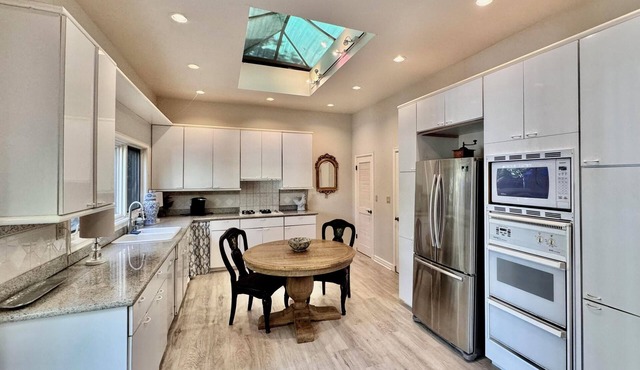 4-bedroom house in Montecito with Ocean and Mountain View
