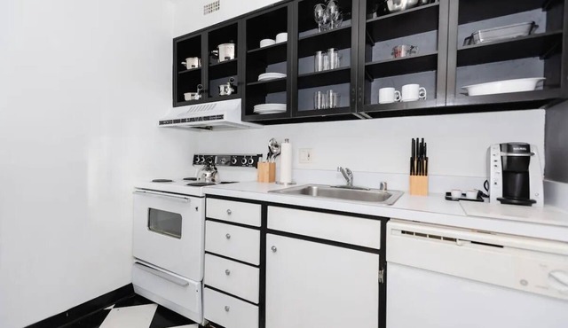 4 Units | DC Extended Stay | Pet-Friendly | Near Georgetown & West End Dining