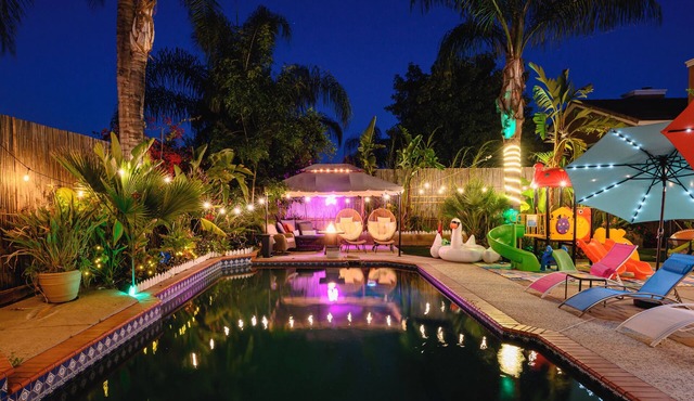 4BR w/Heated Pool & SPA ｜Pool Table｜Mini Golf｜Kids Playhouse｜Fire Pit