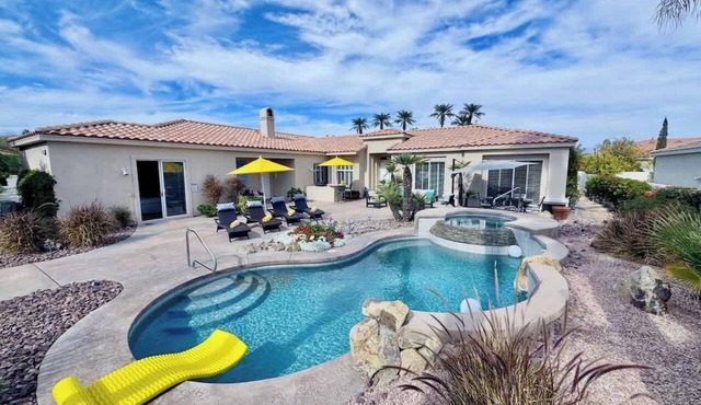 5 Star-Rated Indian Wells 5 Bedroom, Mtn View, Cas