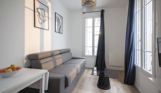 5#Studio#2 People#Paris 15#Retail#AC