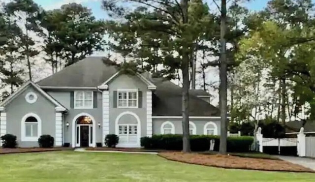 6BR Executive Home in Gated Golf Community – Sleeps 12 – 30-Day Minimum Stay