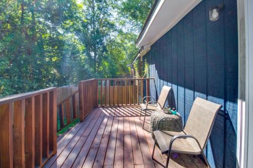 7 Mi to Lake Tangipahoa: McComb Home w/Deck!