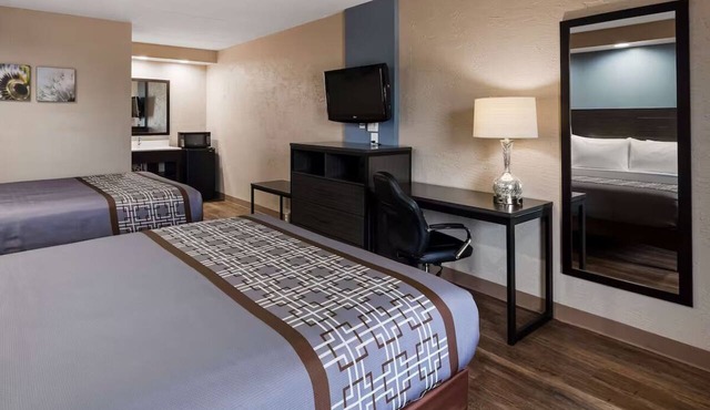Affordable Jasper Accommodation Near Dining, Parks & Downtown—Great Convenience