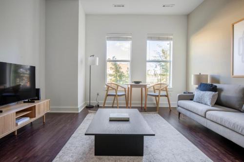 Alewife 2br w gym wd nr red line BOS-934