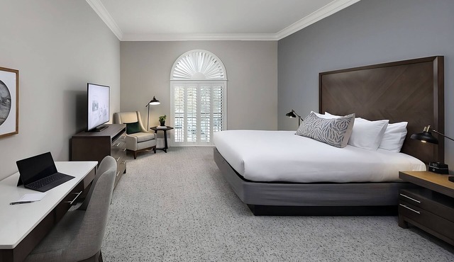 Always a Great Idea To Unwind! 4 Relaxing Units, Pets Allowed, Free Parking!