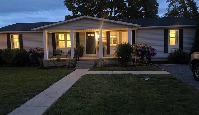 Amazing in town Lewes location Completely renovated to be spacious n comfortable