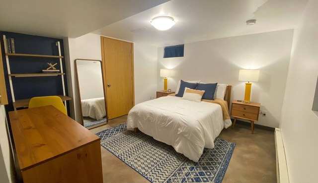 Apartment close to downtown Rochester, walking distance to Mayo!