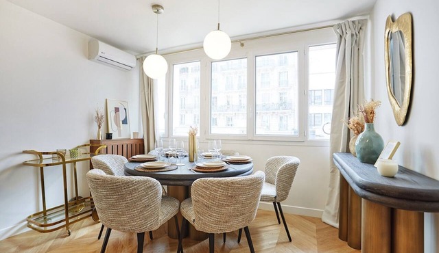 Apartment in the Center of Paris