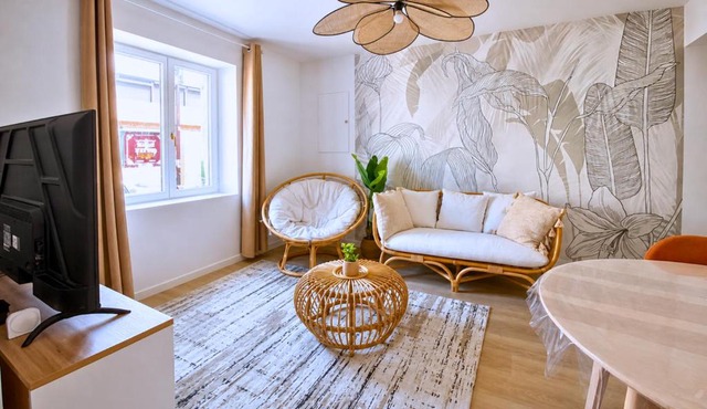 Appartement climatisé avec balnéo, parking gratuit, proche Auvers-sur-Oise