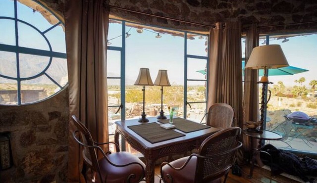 Araby Cove Historic 1 Round Rock House Privacy & Beauty