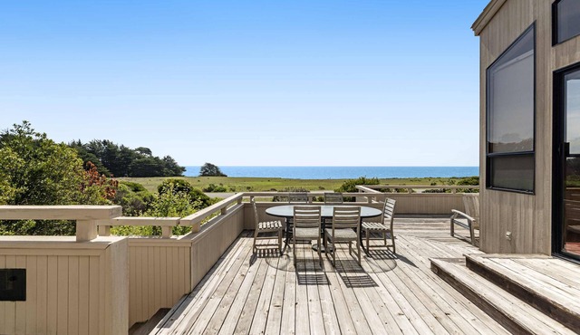Architectural stunner with ocean view, private hot tub & deck - near trail