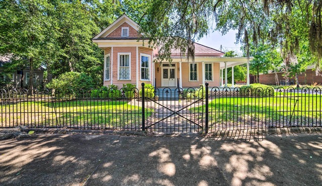 Authentic Colonial Home Near Downtown Selma!