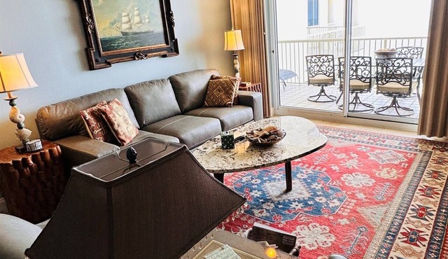 Avalon Penthouse 2004 - Luxury Condo 20th floor K/Q/Twns Direct Gulf View, WIFI