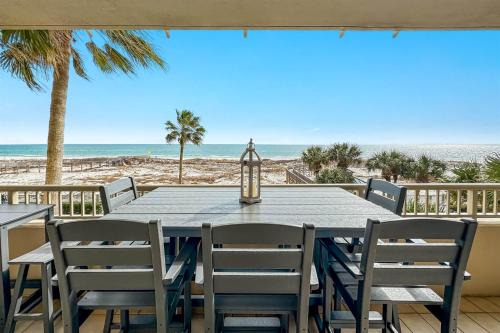 Beach Club C-310 NEW-Beachfront-VIEWS-Exquisite-Sleeps 8 Full Service Resort-