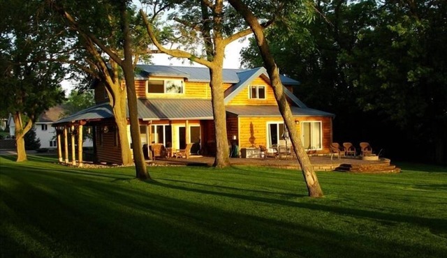 Beautiful 5,000 square foot Home on quiet lake in Alexandria