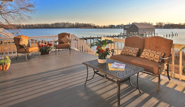 Beautiful Annapolis Waterfront Home Sleeps 12 in Style