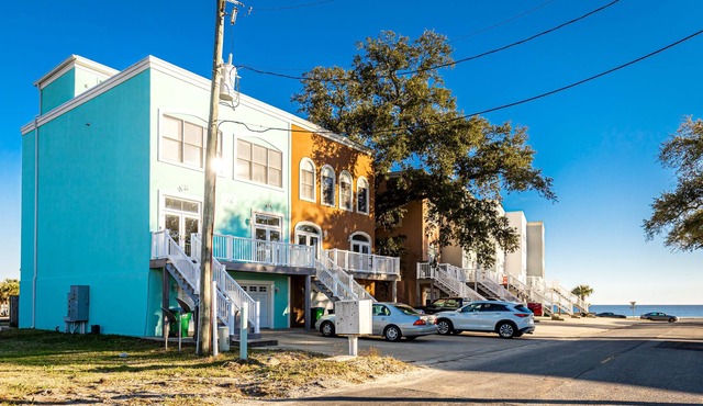 Beautiful Biloxi Beach View in this Family sized townhome!
