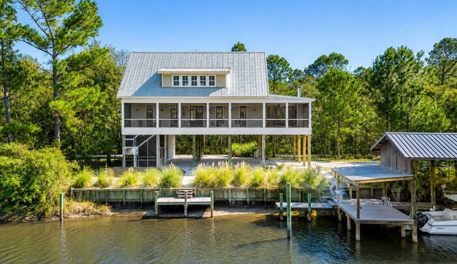 Beautiful Waterfront House with Pool, Dock, Screened In Porch